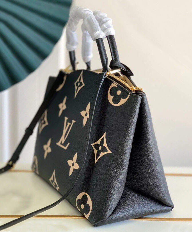 Louis Vuitton Grand Palais M45842 Black